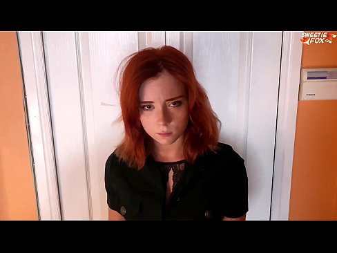 ❤️ Gwardja tas-Sigurtà Ikkastigat lil Pretty Woman għal Serq ta' Ħanut - Cum F'Ħalq ️ Porn iebes fil-porn mt.desixxxtube.ru ﹏