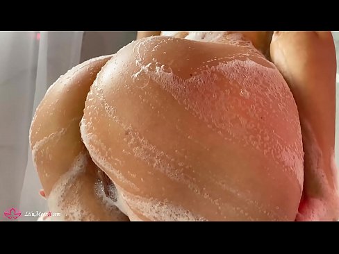 ❤️ Brunette Masturbates Pussy b'vibratur għal orga intens fid-doċċa ️ Porn iebes fil-porn mt.desixxxtube.ru ﹏