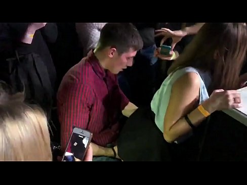 ❤️ Sess reali f'nightclub Russu. Tfajla Russa ta’ 18-il sena fl-anus u l-vaġina fucked f’nightclub ️ Porn iebes fil-porn mt.desixxxtube.ru ﹏